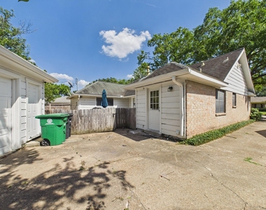 12842 Westmere Drive - Photo Thumbnail 35