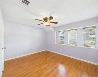 12842 Westmere Drive - Photo Thumbnail 18