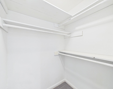 12842 Westmere Drive - Photo Thumbnail 31