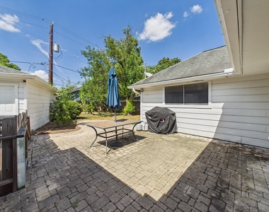 12842 Westmere Drive - Photo Thumbnail 33