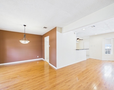 12842 Westmere Drive - Photo Thumbnail 5