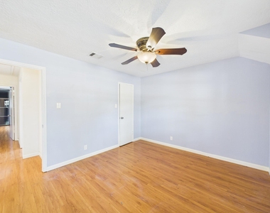 12842 Westmere Drive - Photo Thumbnail 21