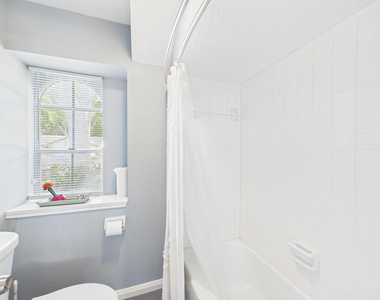 12842 Westmere Drive - Photo Thumbnail 17