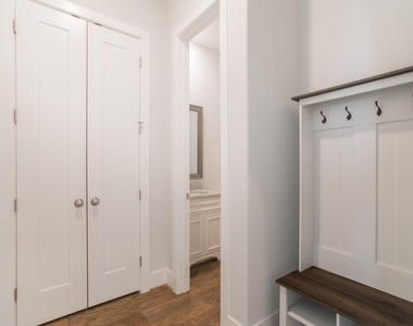 16 Clearview Terrace Place - Photo Thumbnail 6