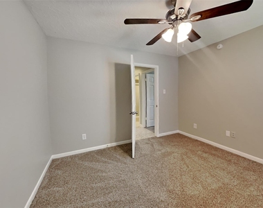 18702 Timber Way Drive - Photo Thumbnail 12