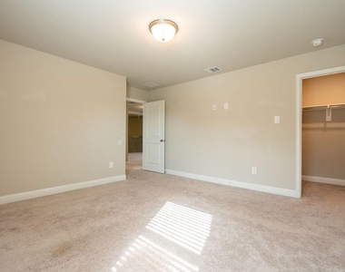 27479 Vivace Drive - Photo Thumbnail 21