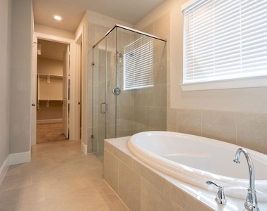 27479 Vivace Drive - Photo Thumbnail 17