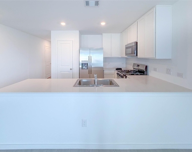 3005 Highbank Drive - Photo Thumbnail 20