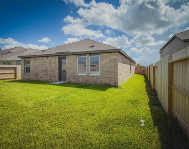 3005 Highbank Drive - Photo Thumbnail 26