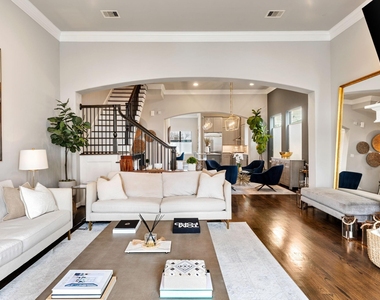 306 W Saulnier Street - Photo Thumbnail 19