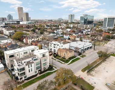 306 W Saulnier Street - Photo Thumbnail 44