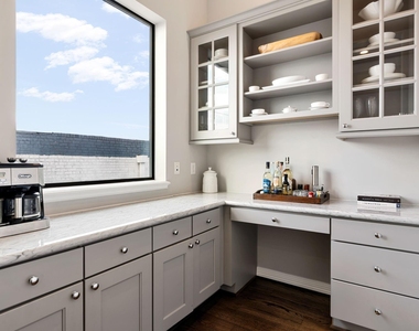 306 W Saulnier Street - Photo Thumbnail 27