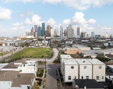 306 W Saulnier Street - Photo Thumbnail 43