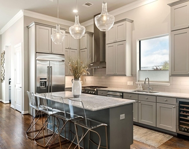 306 W Saulnier Street - Photo Thumbnail 21