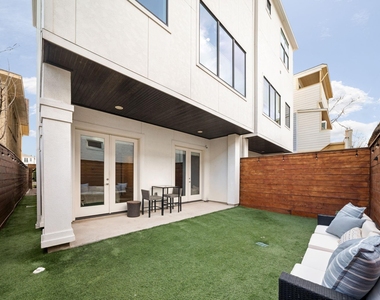 306 W Saulnier Street - Photo Thumbnail 9