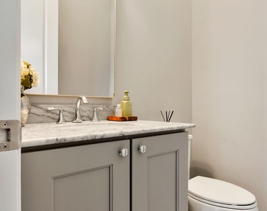 306 W Saulnier Street - Photo Thumbnail 29