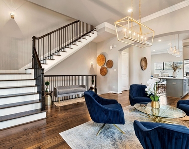 306 W Saulnier Street - Photo Thumbnail 12
