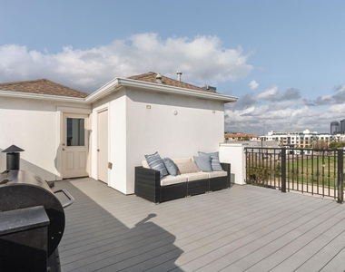 306 W Saulnier Street - Photo Thumbnail 42