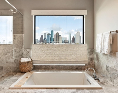 306 W Saulnier Street - Photo Thumbnail 36