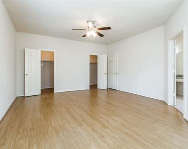 1138 Evandale Lane - Photo Thumbnail 12