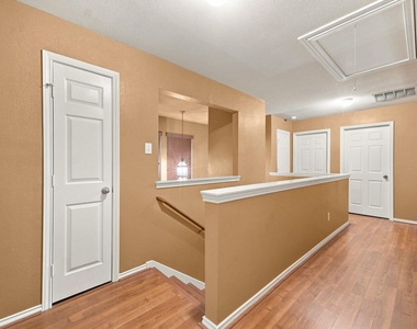 16551 Pentonshire Lane - Photo Thumbnail 27