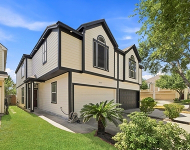 16551 Pentonshire Lane - Photo Thumbnail 4