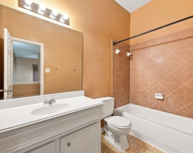 16551 Pentonshire Lane - Photo Thumbnail 42