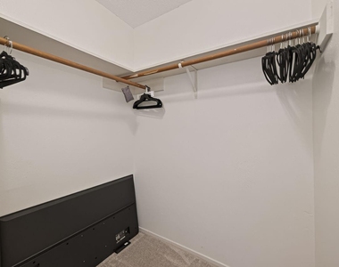 7900 N Stadium Drive - Photo Thumbnail 17