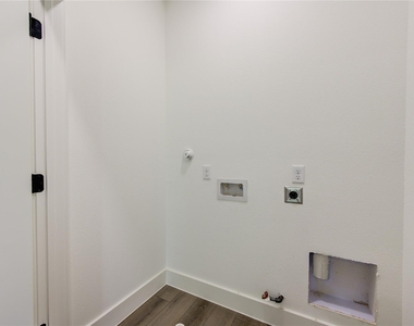 3639 Rebecca Street - Photo Thumbnail 17