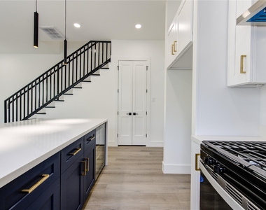 3639 Rebecca Street - Photo Thumbnail 20