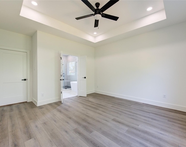 3639 Rebecca Street - Photo Thumbnail 9