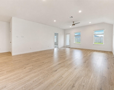 31727 Hallington Hill Lane - Photo Thumbnail 14