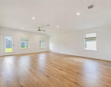 31727 Hallington Hill Lane - Photo Thumbnail 15