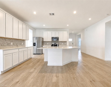 31727 Hallington Hill Lane - Photo Thumbnail 6