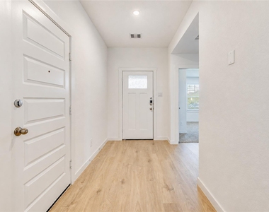 31727 Hallington Hill Lane - Photo Thumbnail 4