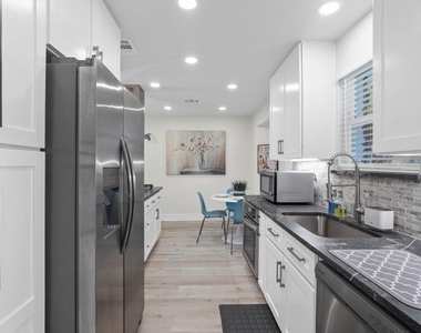 3138 Sunbeam Street - Photo Thumbnail 18
