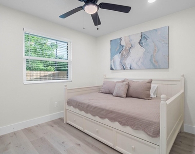 3138 Sunbeam Street - Photo Thumbnail 27