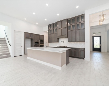 32018 Crested Knoll Court - Photo Thumbnail 15
