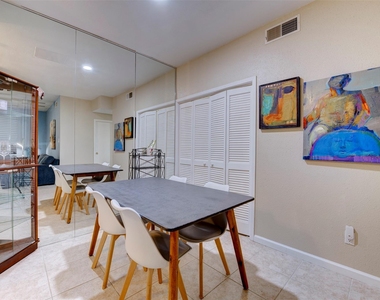 2300 Augusta Drive - Photo Thumbnail 8