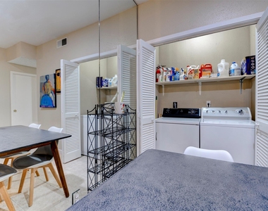 2300 Augusta Drive - Photo Thumbnail 13