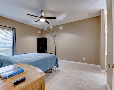 2300 Augusta Drive - Photo Thumbnail 17