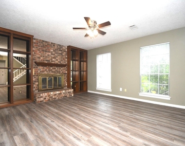 379 Richvale Lane - Photo Thumbnail 7