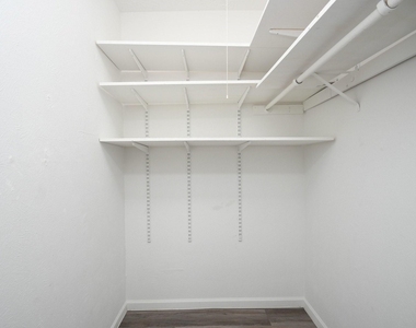 379 Richvale Lane - Photo Thumbnail 39