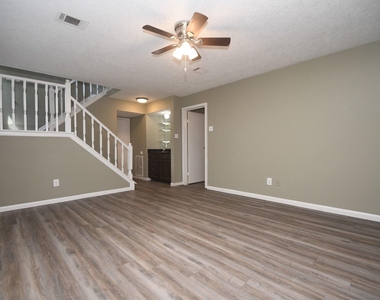 379 Richvale Lane - Photo Thumbnail 9