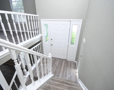 379 Richvale Lane - Photo Thumbnail 4