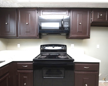 379 Richvale Lane - Photo Thumbnail 27