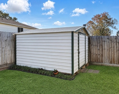 4508 Stonebridge Drive - Photo Thumbnail 23
