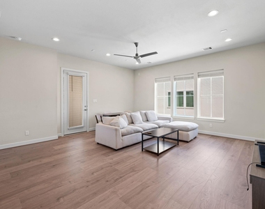 3019 Hicks Street - Photo Thumbnail 10