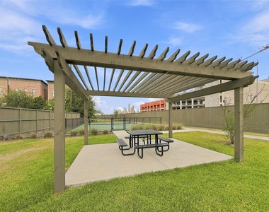 3019 Hicks Street - Photo Thumbnail 21