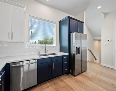3019 Hicks Street - Photo Thumbnail 8